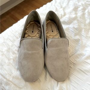 Birdies. The Starling - Shadow. Size 5 US women’s shoes. Never worn.